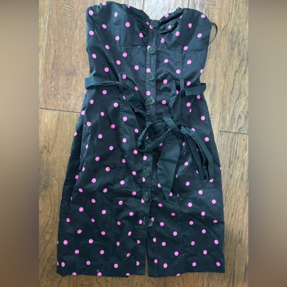 Size 4 express dress. Button up front, some stretch, GUC, small slit in back.